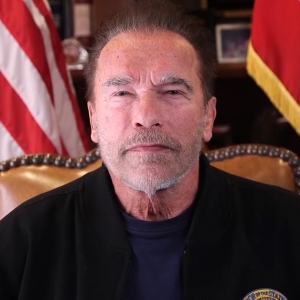 'Tuan Presiden, Anda Dipecat' - Arnold Schwarzenegger