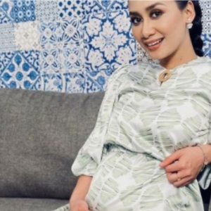 Nampak Macam Baby Bump, Marsha Milan Hamil?