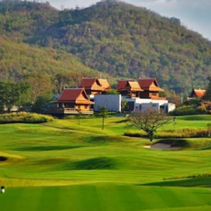 Menteri Cadang Kuarantin Sambil Main Golf Bagi Tingkat Sektor Pelancongan