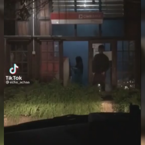 Mesin ATM Dalam 'Hutan', Seram Kalau Nampak Hantu!