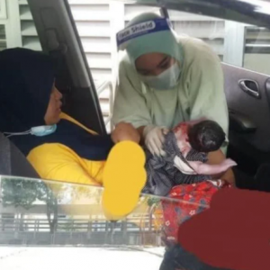 "Makbul Doa Nak Bersalin Suami Teman," -Wanita Terberanak Dalam Kereta, Anak Lain Pun Ada Sama