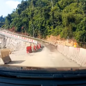 Berani Mati! Ada Lagi Yang Berani Ikut Jalan Felda Aring