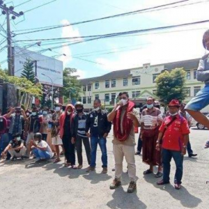 Suami Berhempas Pulas Di Laut, Isteri Seronok Beradu Asmara Dengan Kekasih