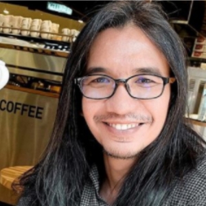Edrie Hashim 'Sekolahkan' Netizen Pertikai Lagu Zaman Sekarang Kurang Kualiti