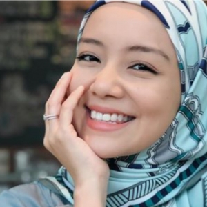 Mira Filzah Semakin Laris Selepas Kahwin- Dihujani Tawaran, Dilantik Duta