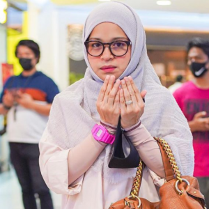 "Allah Dah Tutup Aib Kakak Cantik-cantik Tapi Korang Keluarkan Juga" - Noorkhiriah