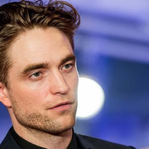 Jijik! Robert Pattinson Pernah Disuruh Lakon Babak 'Berasmara Dengan Anjing'