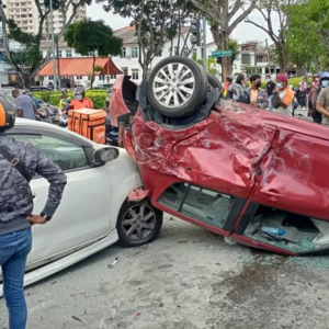 Balun Anak Orang Dengan Helmet Sampai Parah Sebelum Maut Kemalangan