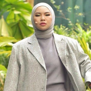 "Nampak Macam Hina" - Aina Abdul Pernah Cari Rezeki Di Kelab Malam