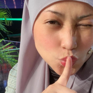 "Saya Tak Pandai Niaga" - Ezlynn Dipanggil SPRM