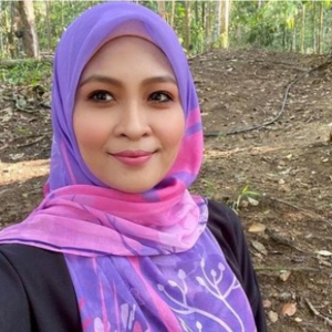 Pendapatan Kurang, Siti Nordiana Tambah Duit Buat Review Di IG