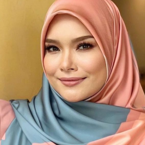 "Bukan Kaut Untung, Saya Cari Saham Akhirat" - Nora Ariffin