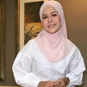 Sharifah Zarina Terpaksa Pakai Turban Je Di Amerika-"Rasa Berdosa Tuhan Je Tahu"