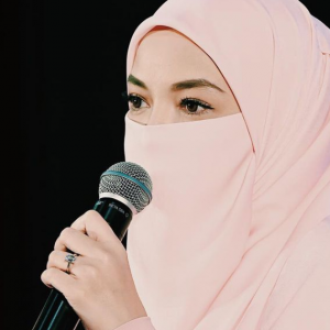 Nama Neelofa Mewangi Sumbang 15 Katil Untuk Pesakit Covid-19