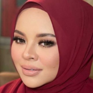 Siti Sarah Dikutuk Suara Tak Moden,- "Lebih Baik Shuib Duet Dengan Nabila Razali"