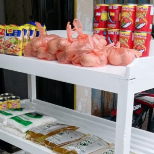 Food Bank Depan Kedai, Disapunya Barang Dalam Kedai Runcit Untuk Stok Sebulan