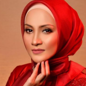 Semakin Kurus, Sherry Ibrahim Sakit?