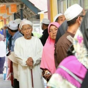 Gambar Almarhum Tok Guru Nik Aziz Kembali Tular Isu VIP Masjid Putra