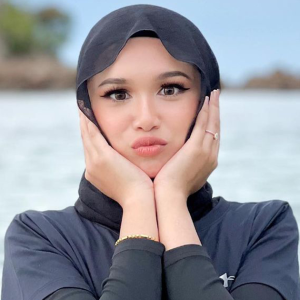 'Nyanyi Macam Tertelan Perkataan', Macam Mana Lagu Baru Iman Troye Boleh Trending?