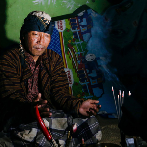 Lama Terperuk, Pawang Hujan Kembali Bertugas Tolak Hujan Untuk Kenduri Kahwin