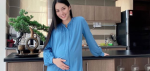 Tayang Baby Bump, Elvina Minta Maaf