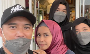 "Itu Zakar Dia," Isteri Aaron Aziz Pelik Ada Benda Warna Merah Keluar Masuk Dari Punggung