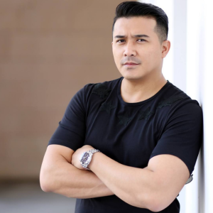 Tumor Semakin Besar, Aaron Aziz Tangguh Bedah Kerana Kerja