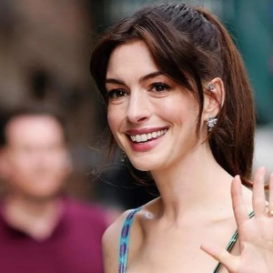 Peminat Kagum Anne Hathaway Nak Masuk 40-An Nampak Awet Muda