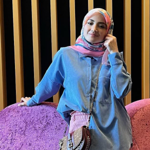 'Fazura Tahu Bila Nak Mendiva, Tak Macam Founder Tudung Seorang Tu'