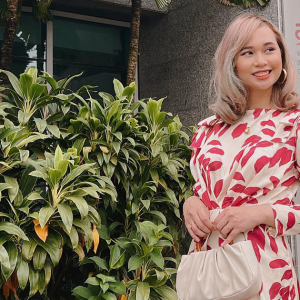 Cuba-cuba Je Bertudung Untuk Setahun, Isteri Yonnyboii Dah Sedia Dikritik Tanggal Tudung