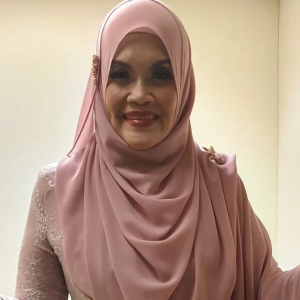 'Kena Jumpa Anak Dulu Kalau Ada Calon' - Aishah Enggan Cakap Besar Soal Jodoh