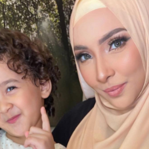 Setiap Hari Anak Minta Papa Baru, Lufya Omar Lagi Seronok Hidup Tak Ada Suami