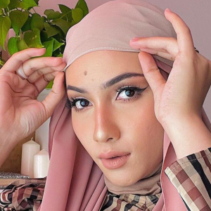 Aishah Azman Tak Nak Berubah Drastik Pakai Tudung Labuh Ke Tahap Muslimah