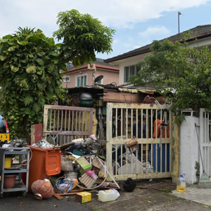 Warga Emas Akan Didakwa Tinggal Dalam Sampah Sarap