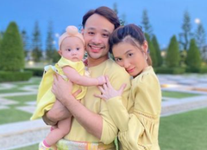 “Bila Tak Biasakan, Dia Tak Minta Atau Menangis,"- Ayda Jebat Langsung Tak Bagi Anak Tengok Gajet