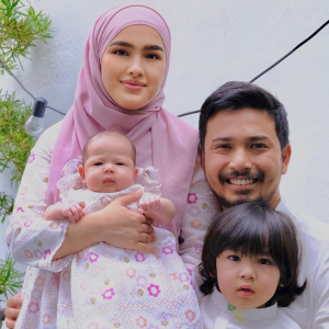 Anak Elfira Loy Tak Perlu Mainan Mahal, 'Duduk Sorang-sorang Main Petai Pun Boleh'