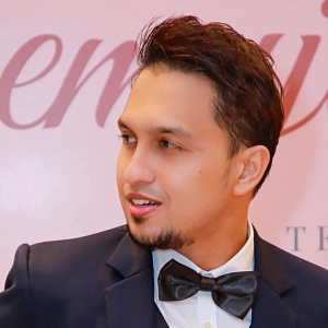 "Klunya, Dia Bekas Penyampai Radio" - Haziq Hussni Ke Pengacara Baru Melodi?