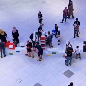 Perangai B40 Gatal Tangan, Habis Rosak Dekorasi Lego Dalam Mall