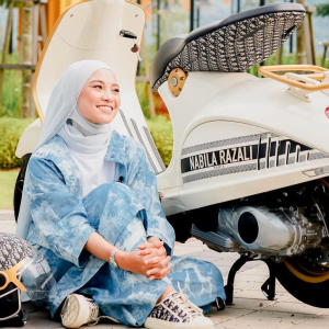 Wow! Nabila Razali Beli Vespa 946 Christian Dior Edisi Terhad, Harga Kalah RXZ