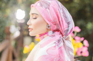 Laku Keras! 90 Ribu Helai Tudung Wawa Zainal Terjual Dalam Masa 24 Jam