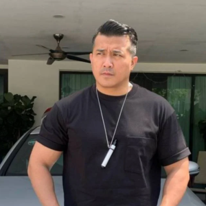 Aaron Aziz Rela Tahan Sakit, Asalkan Dapat Berlakon Untuk Bayar Yuran Pengajian Anak-Anak