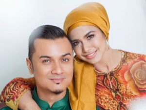 Genggam Tangan Isteri, Kongsi Potongan Surah- Ramai Faham Apa Yang Cuba Fazley Yaakob Sampaikan