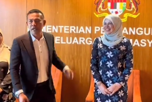 "Perempuan Semua Lambat!”- Ramai Marah Rosyam Noor Guna Bahasa Kasar Promosi Program Bersama Rina Harun