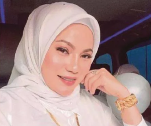 Dah Dua Minggu Ejen Kosmetik Hilang, Setiap Hari Keluarga Buat Solat Hajat