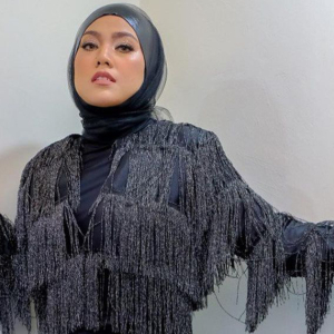 Dangdut Paling Sopan, Fesyen Shila Amzah Dipuji Kalis Kecaman