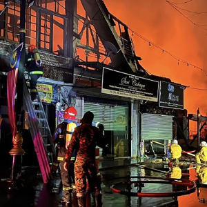 Kampung Cina Terbakar Disebabkan Litar Pintas