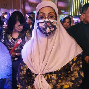 Dinobat Anugerah Tokoh Seri Angkasa, Fauziah Angkut Mitsubishi Xpander