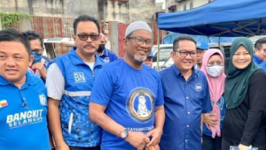 "Rakyat Sangat Rindukan Pemerintahan BN," Datuk Nash Turun Padang, Bantu Kempen  Di Sepang