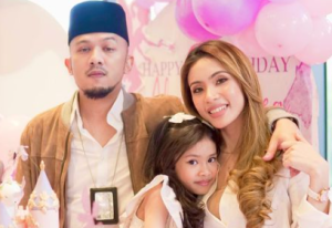 Isteri Merajuk Caprice Lupa Tarikh Anniversary, "Terima Kasih Bersabar Dengan Lelaki Paling Kontroversi Di Malaysia"