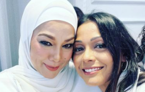 Azah Aziz Sanggup Terbang 23 Jam Semata-Mata Nak Datang Kenduri Kahwin Anak Sharifah Shahira